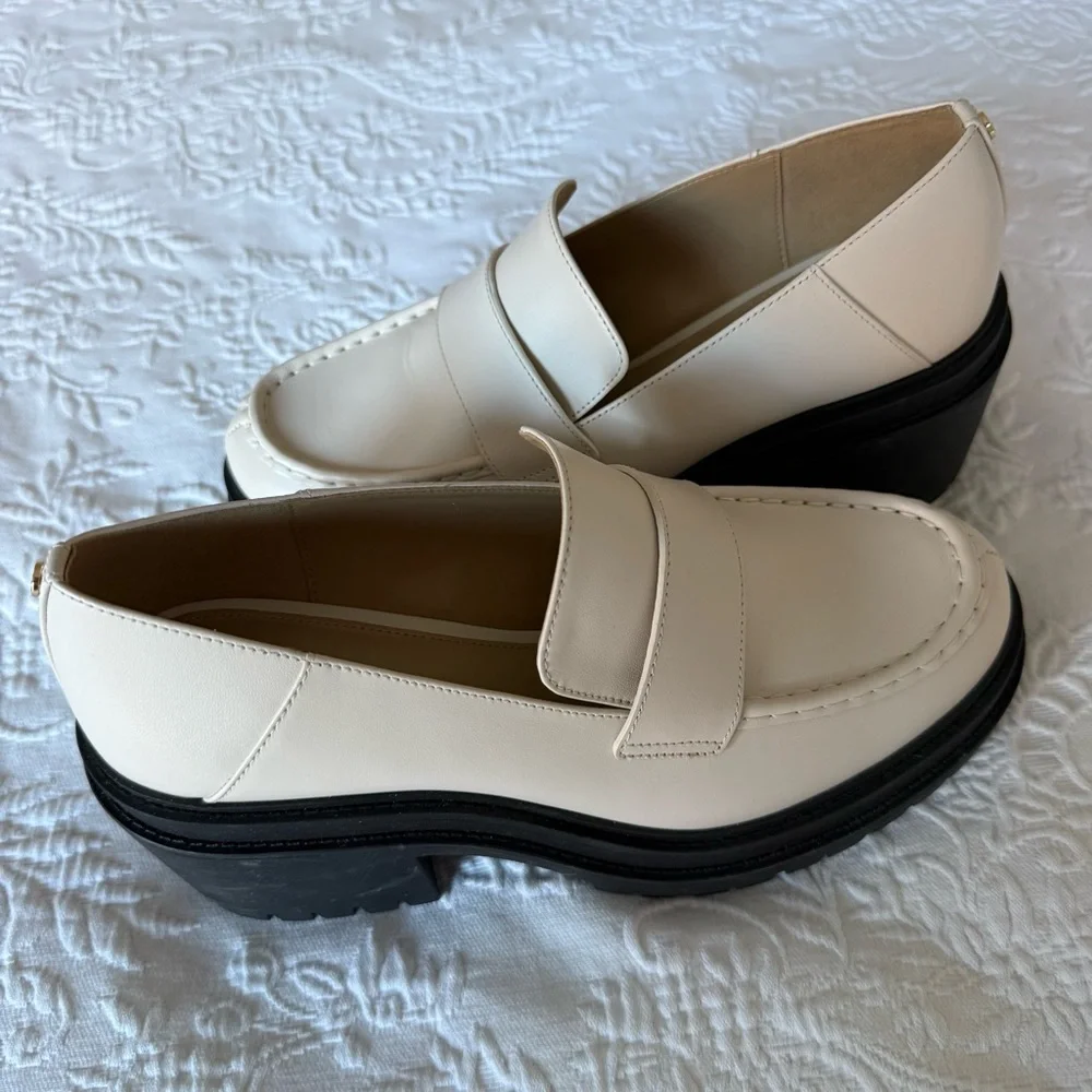 Michael Kors Leather Cream Rocco Heeled Loafer size 8 New condition.